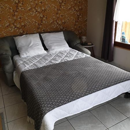 Revedelac Meuble Tout Confort Bremes Exterior photo